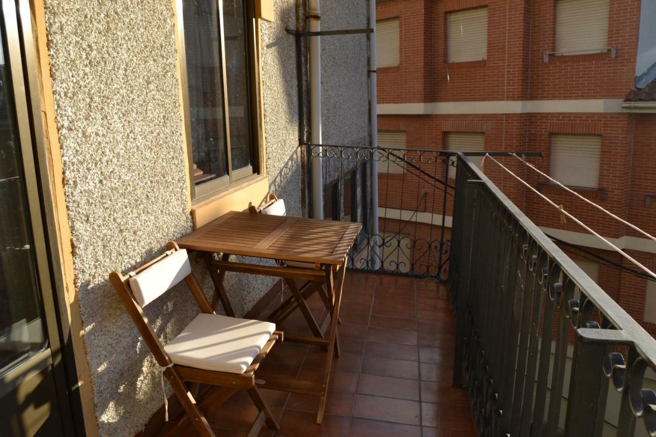 Tres Puentes Anguiano Apartamentos Y Hostal Exterior photo